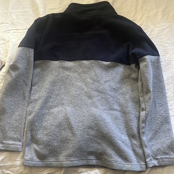 Children place dark blue and gray fleece with 3/4 zipper & front pocket size 14 - Picture 3 of 3